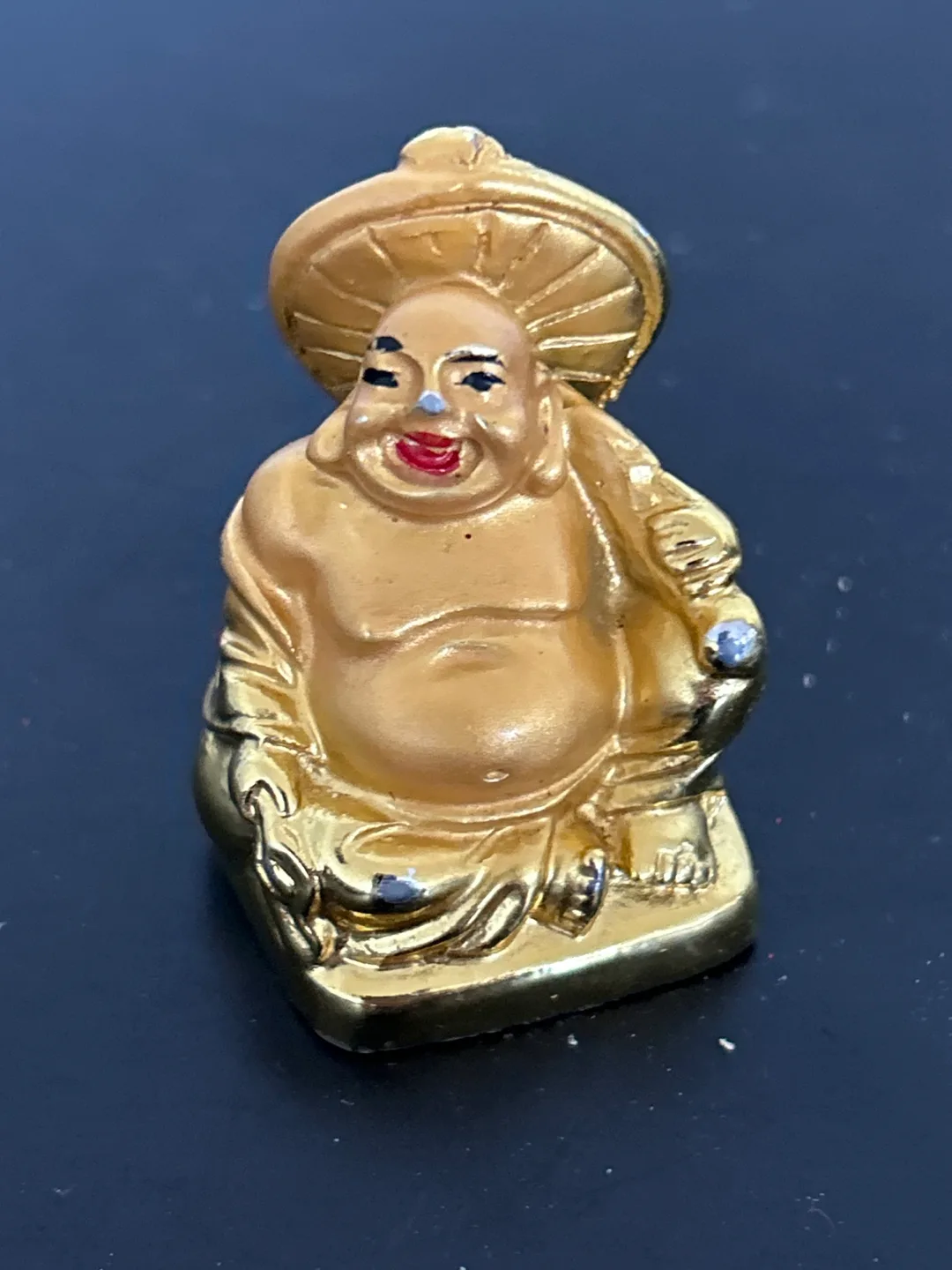 Small Golden Buddha Figurine 🇨🇦 thumbnail