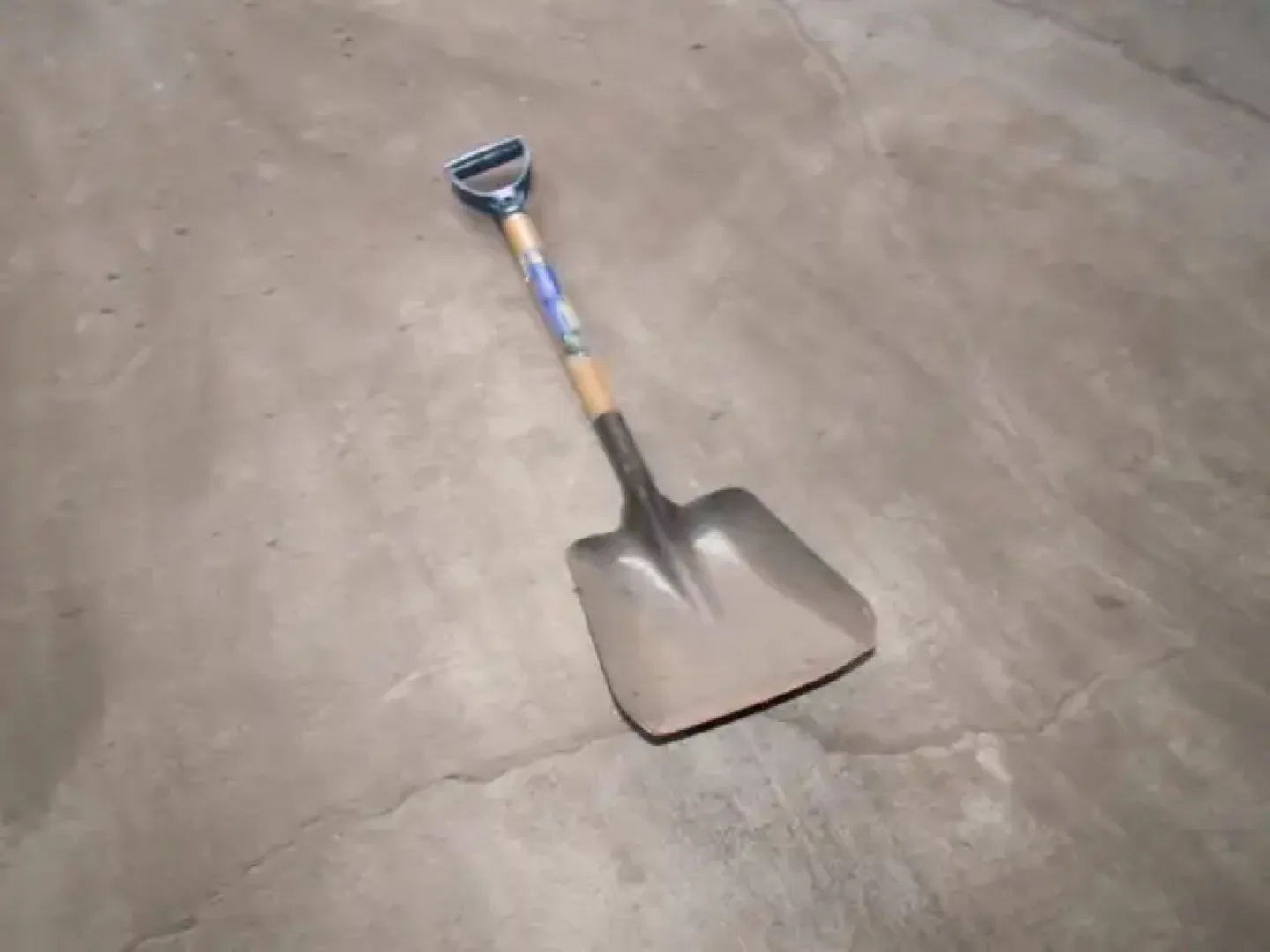 Iron Shovel thumbnail