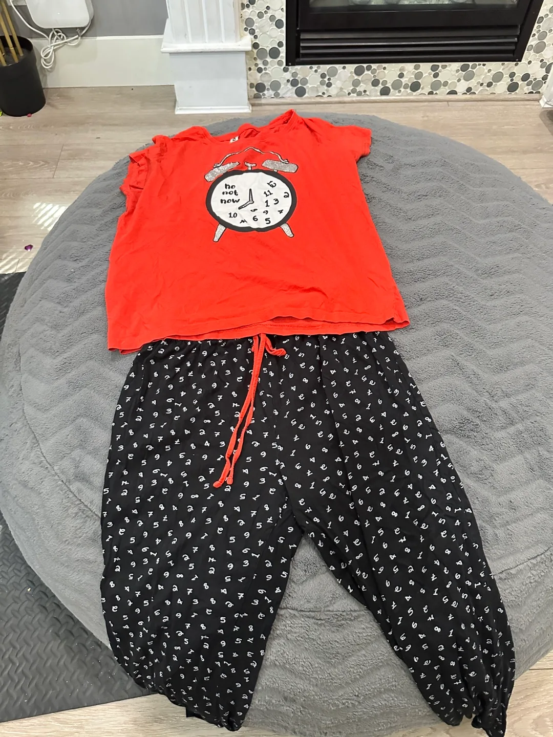 Pajama Set with Clock Design thumbnail