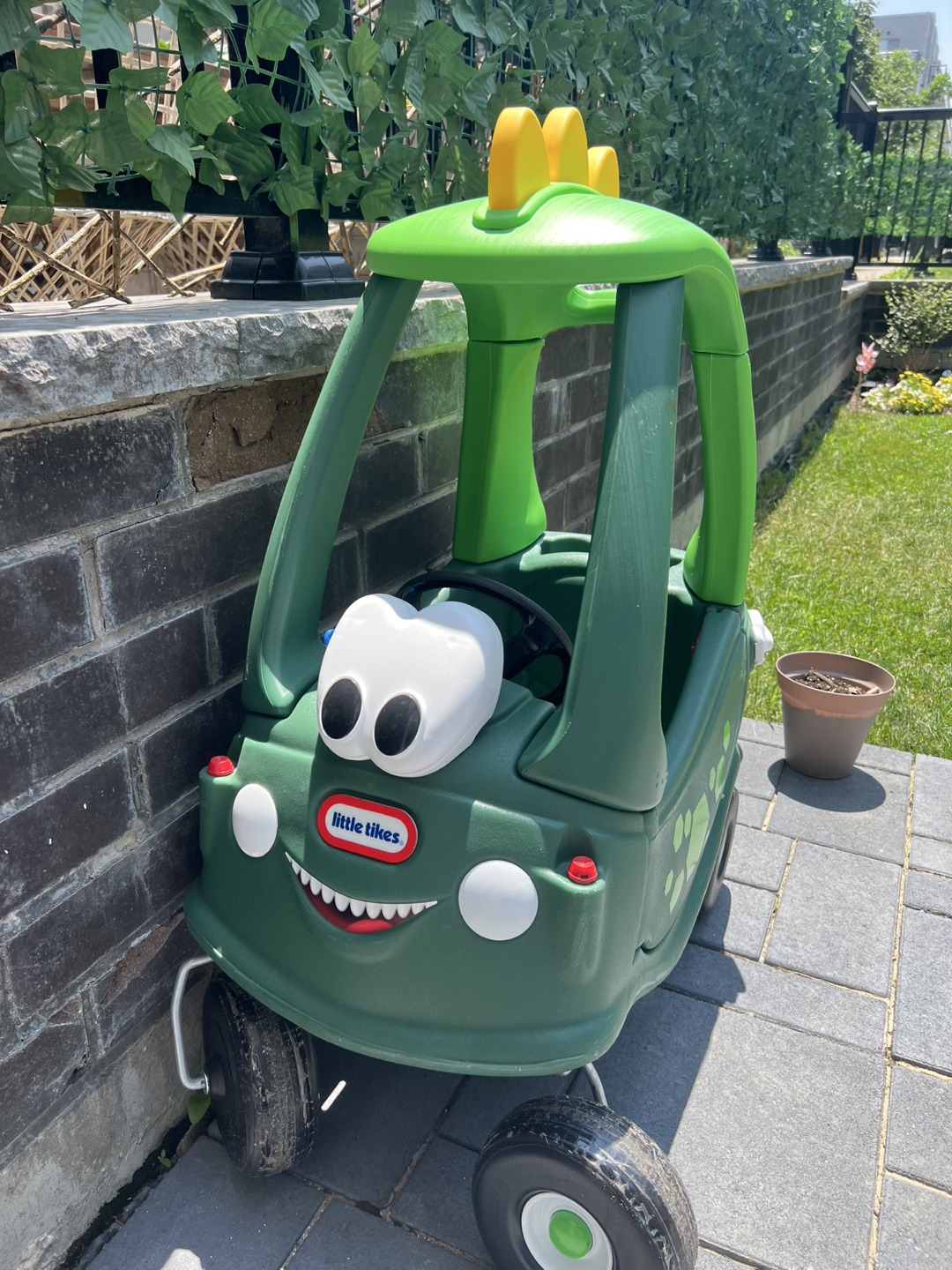 Little Tikes Cozy Coupe Dinosaur Ride-On - photo 2