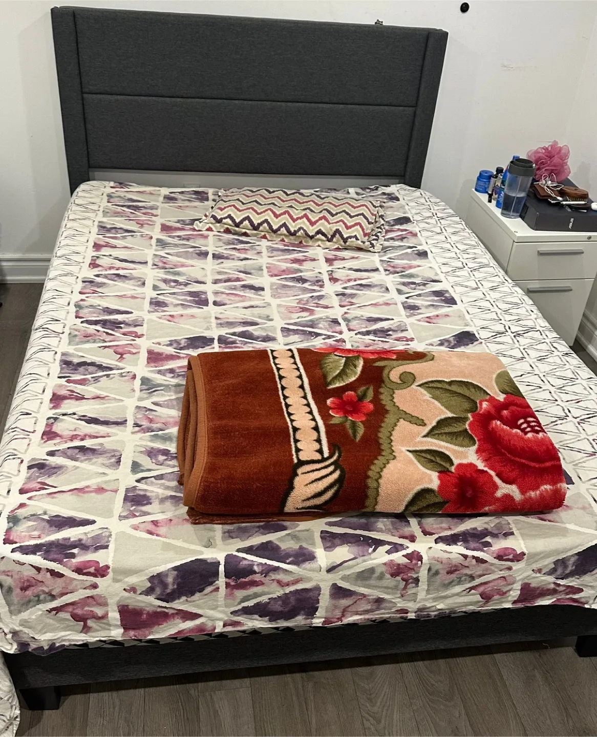 Queen Mattress for sale thumbnail
