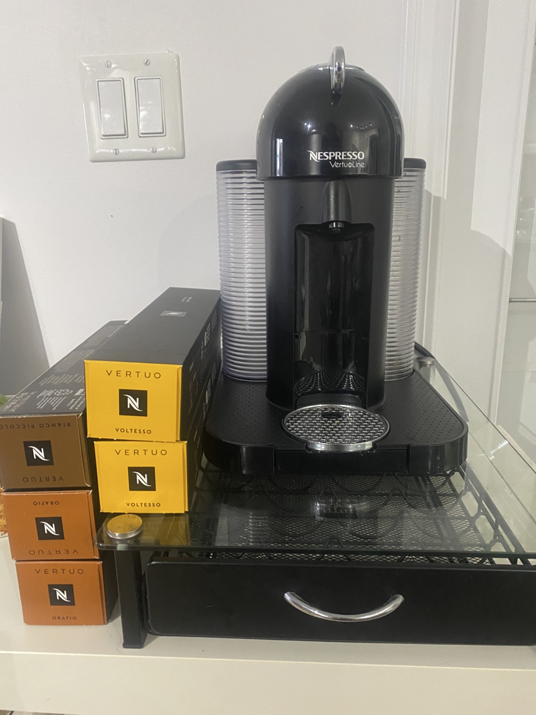 Nespresso vertuo coffee machine, 50 pods, capsule organizer