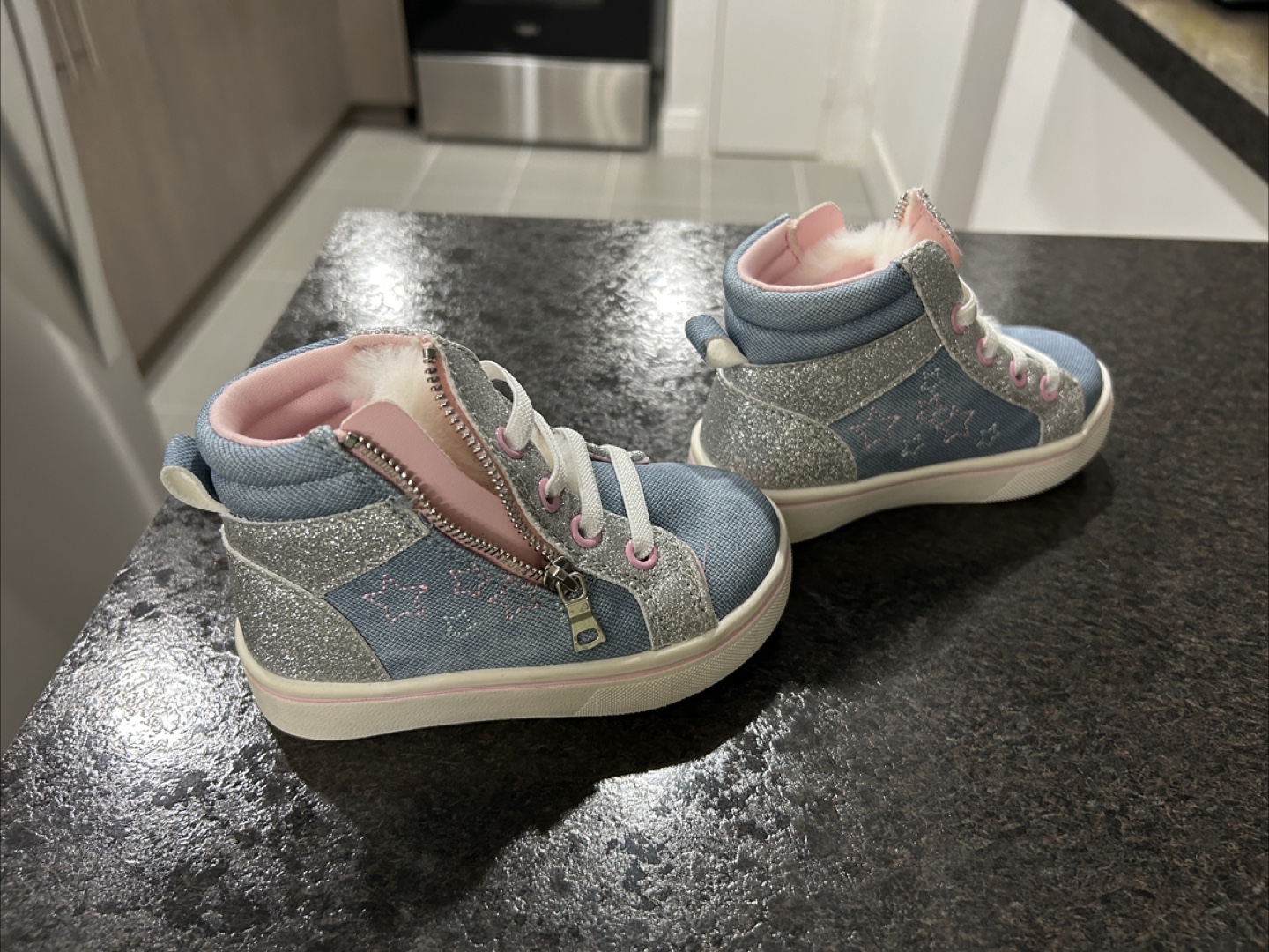 Girls Size 6 High Top Sneakers - photo 3
