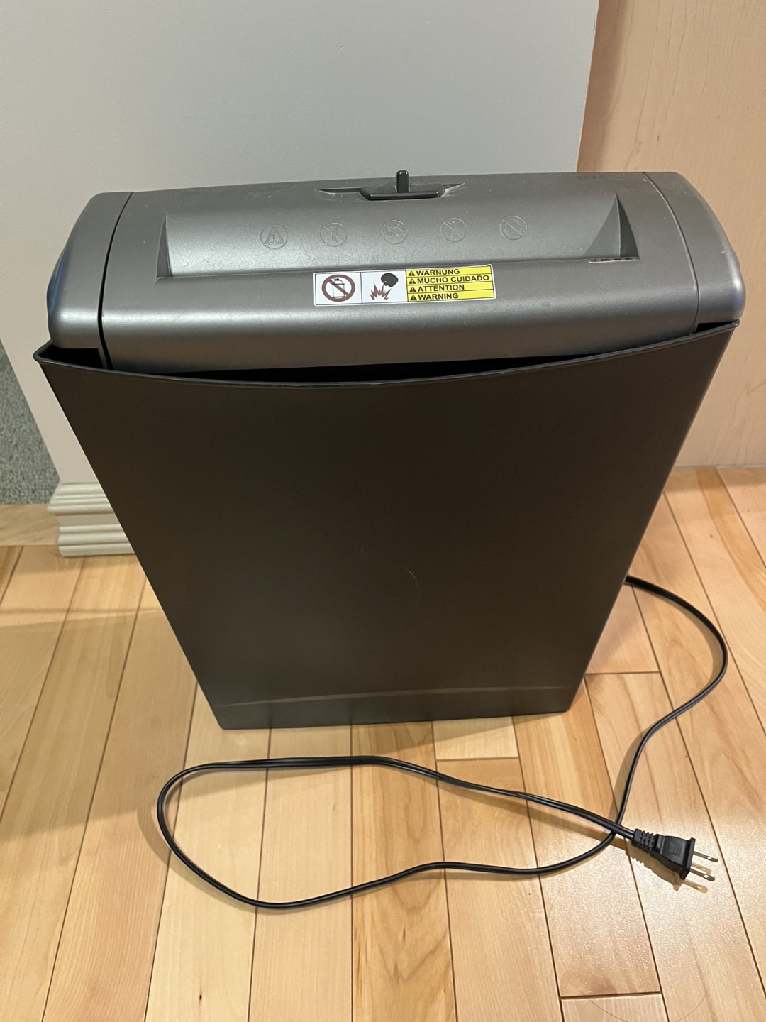 GBC Shredmaster SC32 Paper Shredder