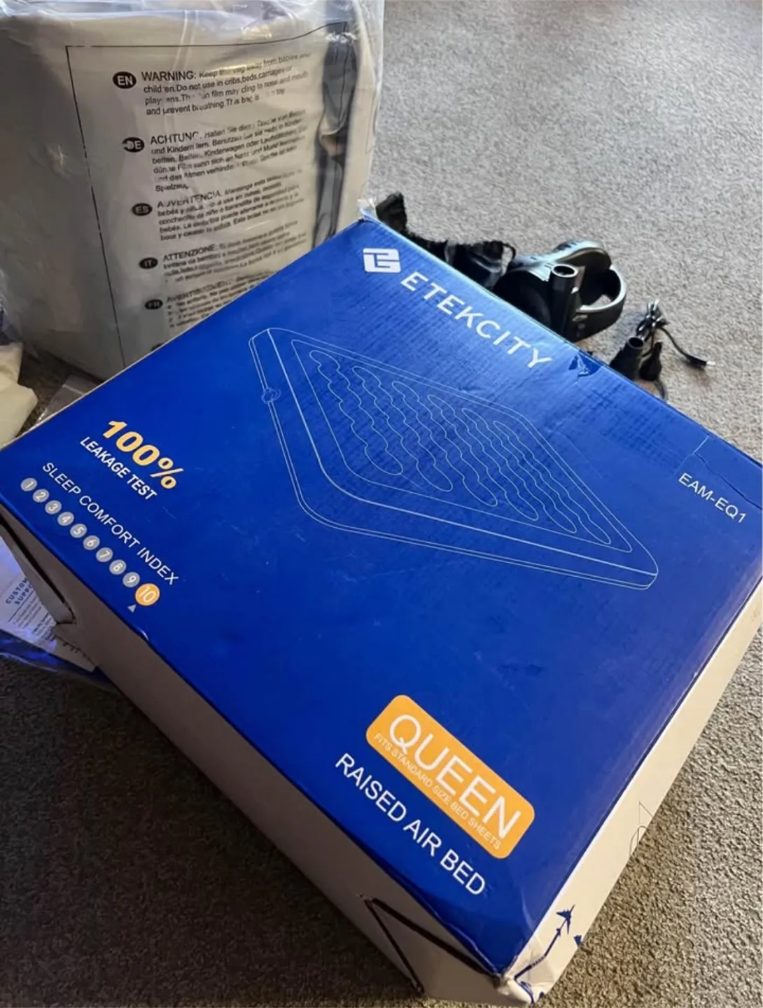 NEW 9” Queen Air Mattress, Cordless USB Air Pump Included image indicator(7)