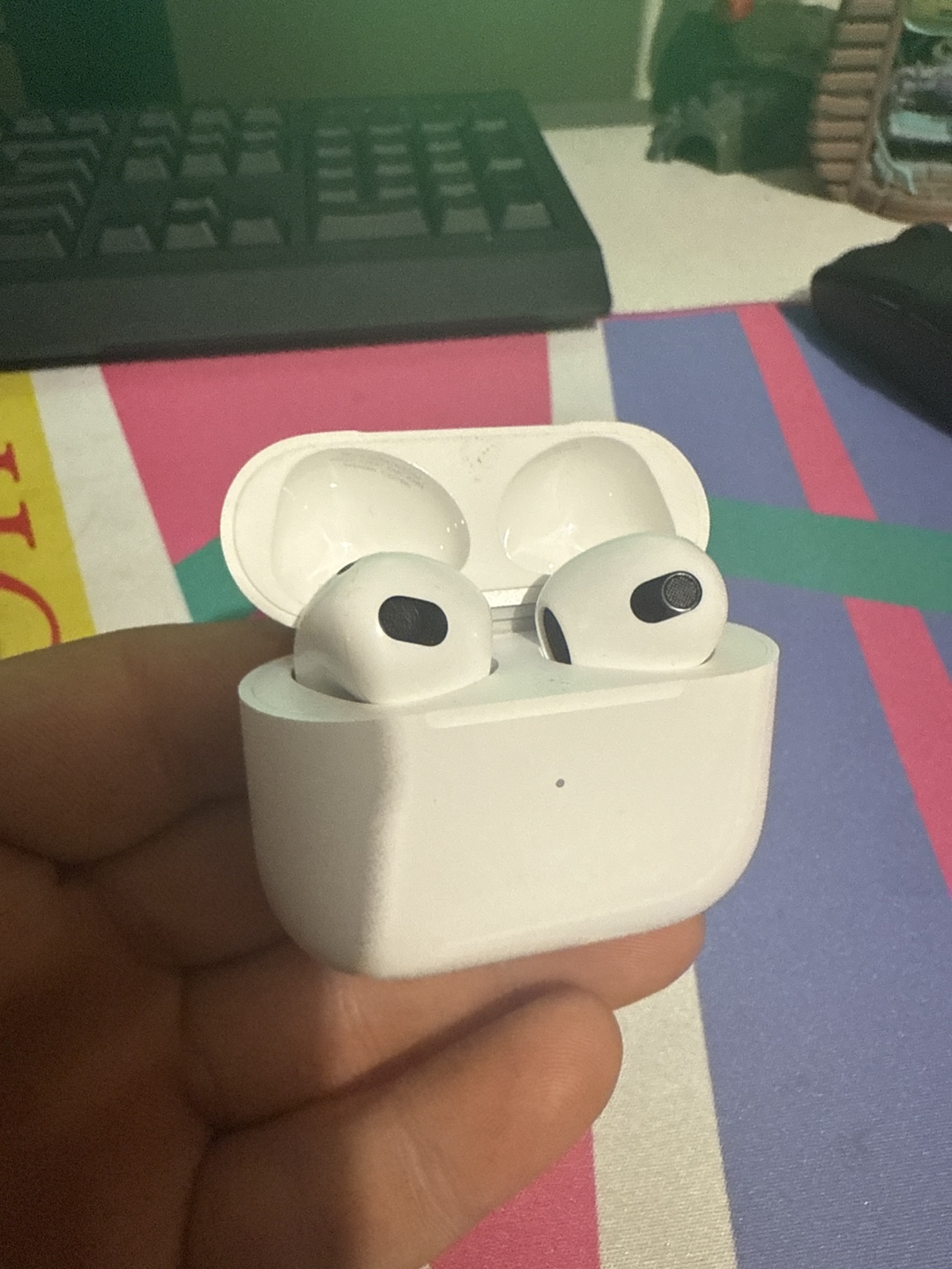 Apple AirPods 3rd Generation - Like New! - photo 3