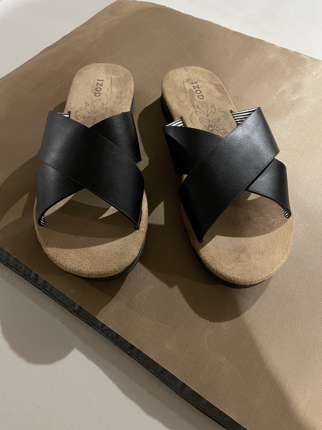 Ladies IZOD sandals size 7 - photo 2