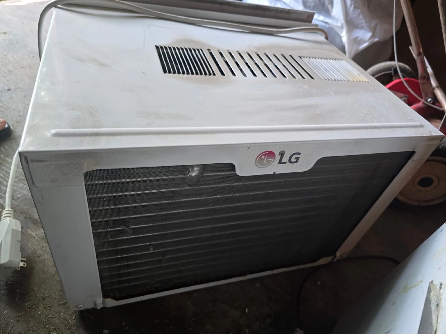 LG Window Air Conditioner.10,000 . image indicator(2)