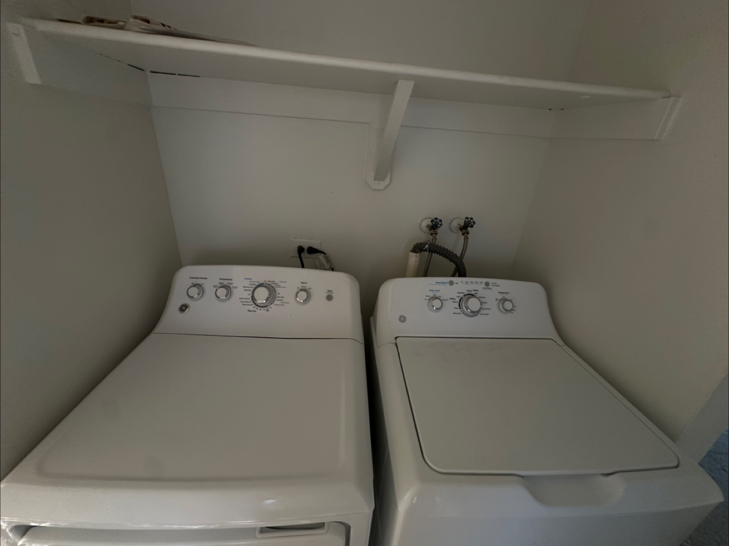 GE Washer and Dryer Set - White - photo 2