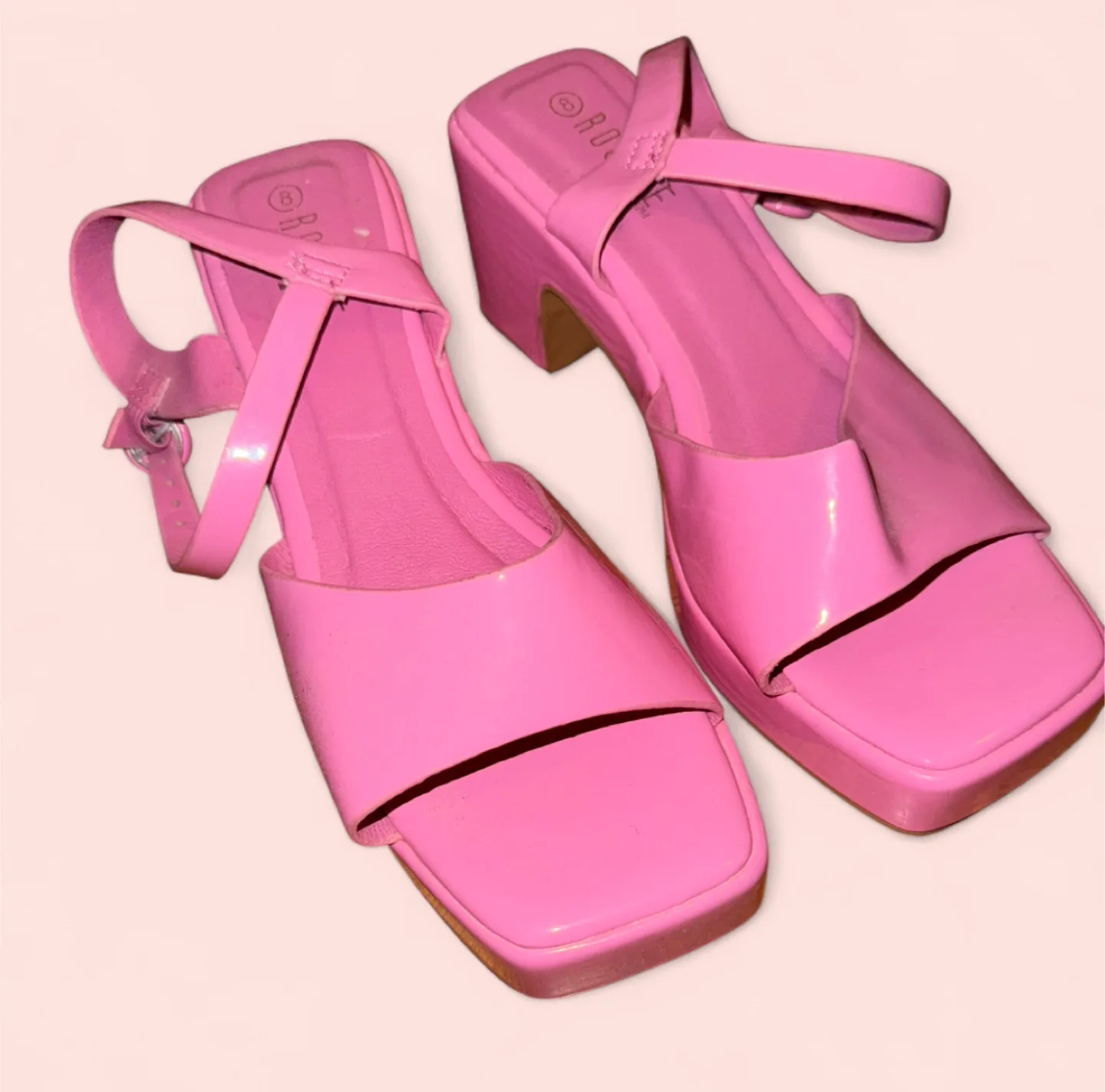 Rouge Helium Pink Platform Sandals - Size W8 thumbnail