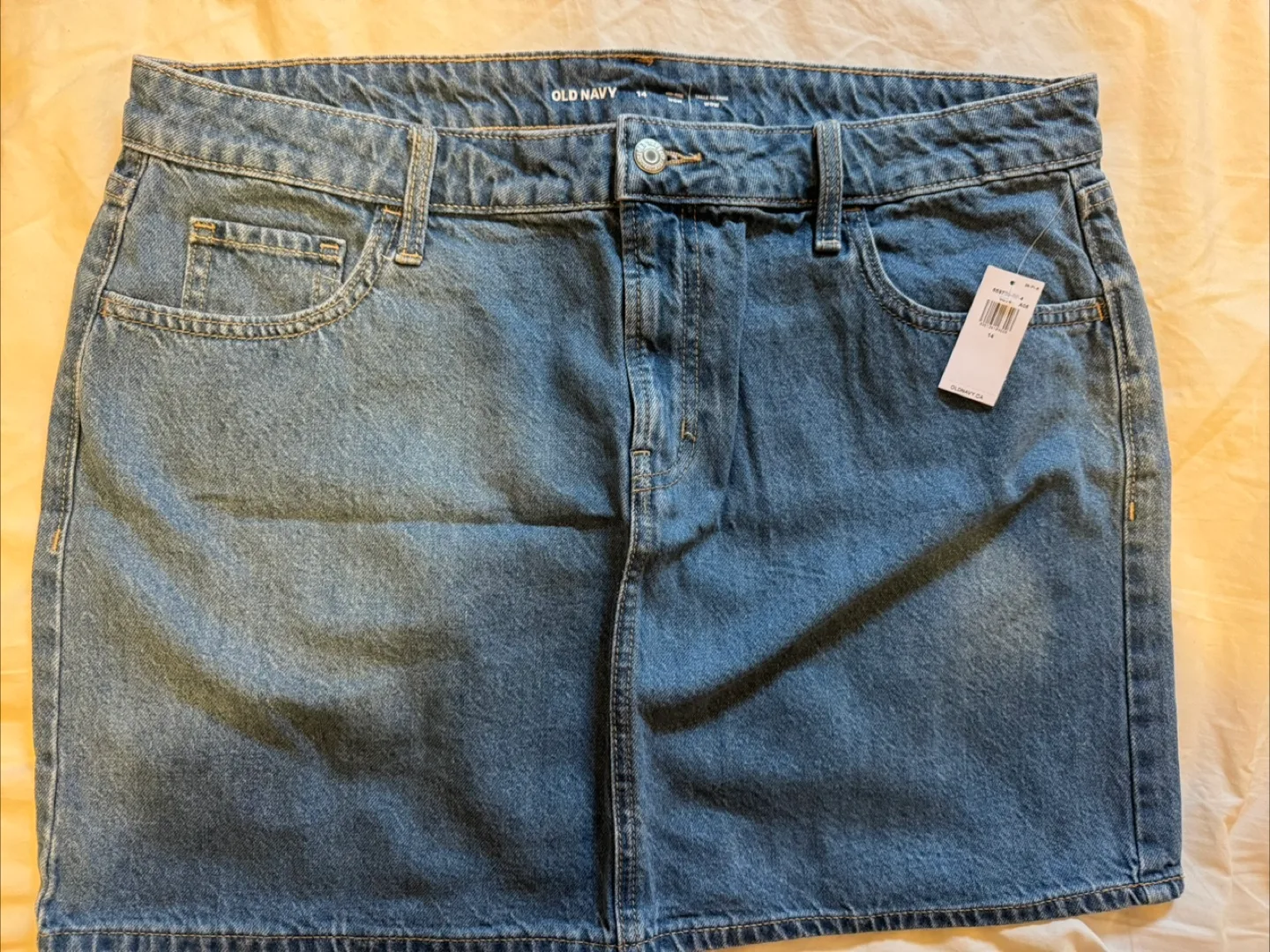 New Old Navy Denim Skirt thumbnail