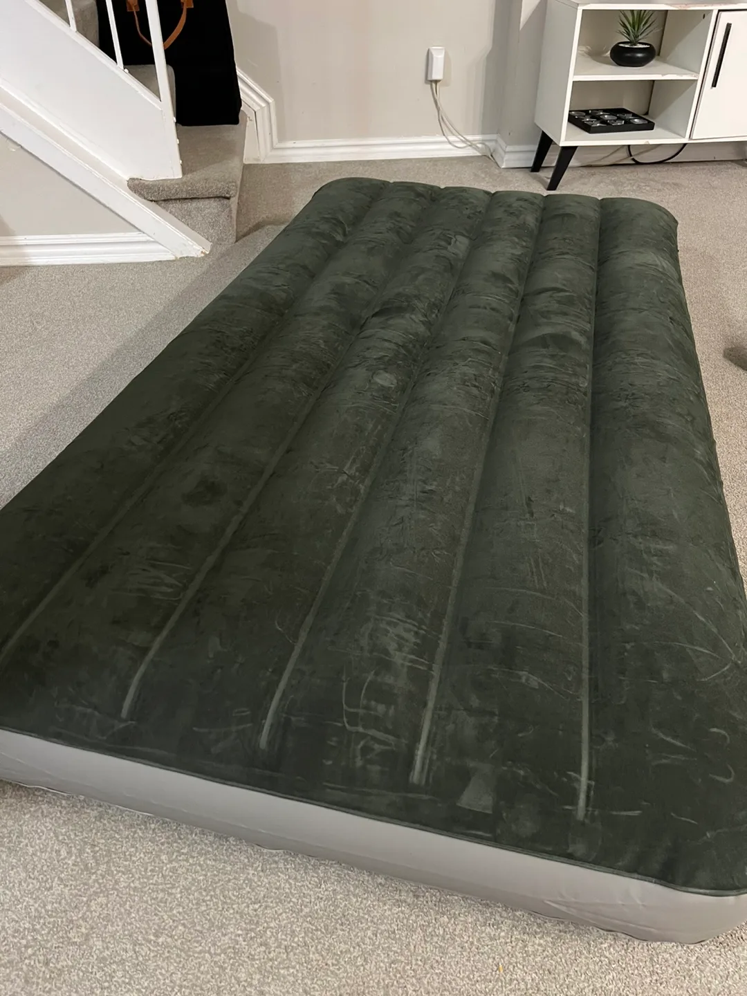 NEW 10” Twin Inflatable Mattress, Battery Pump Included thumbnail