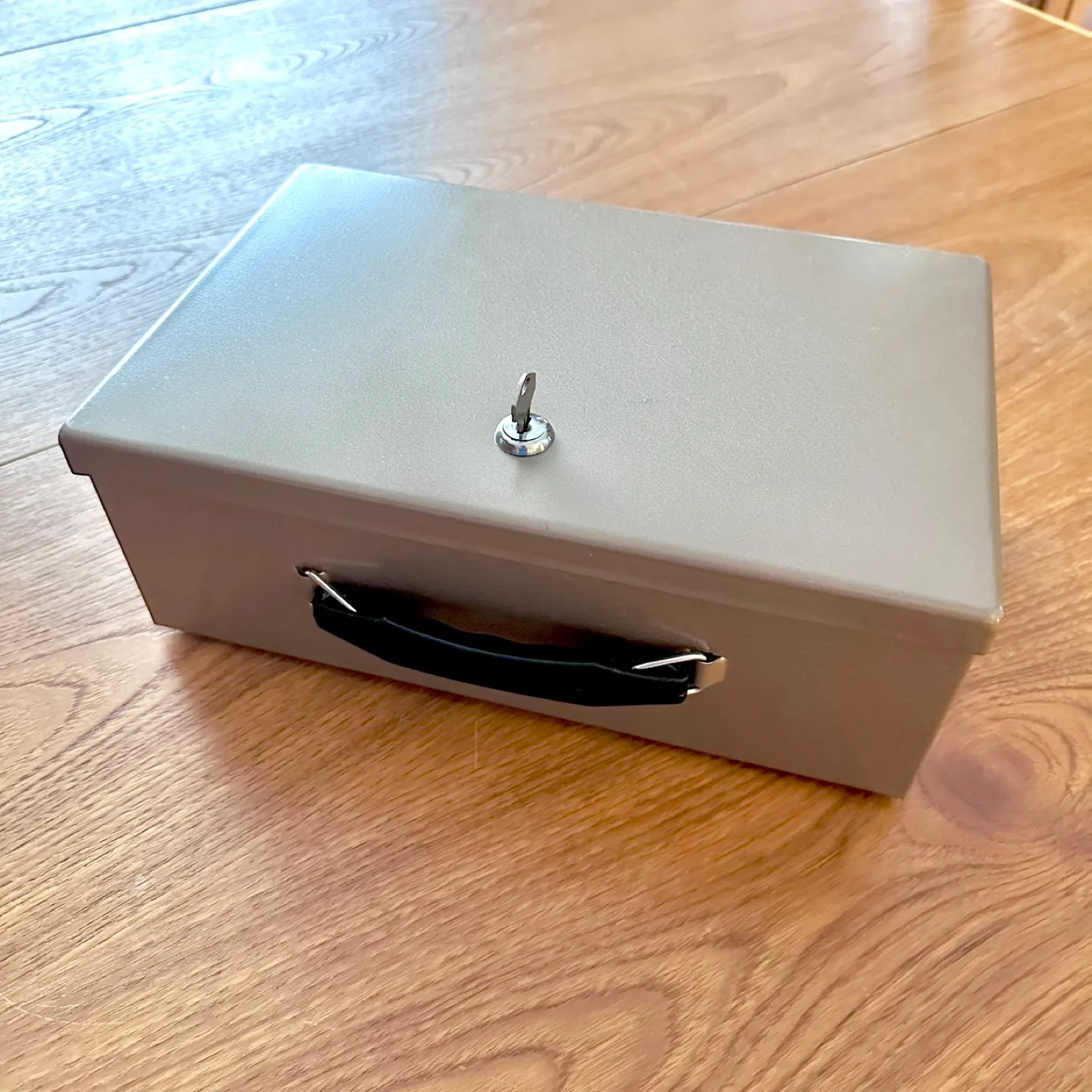 Lockable fire safe box thumbnail