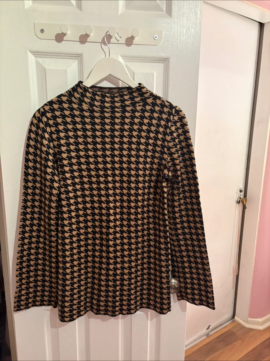 Ann Taylor sweater, Petite. Small size thumbnail