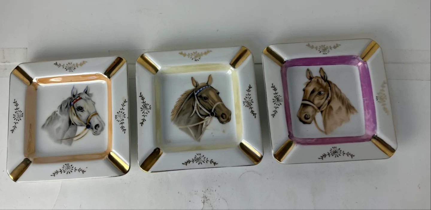 Vintage Horse Head Ashtrays - Set of 3 thumbnail