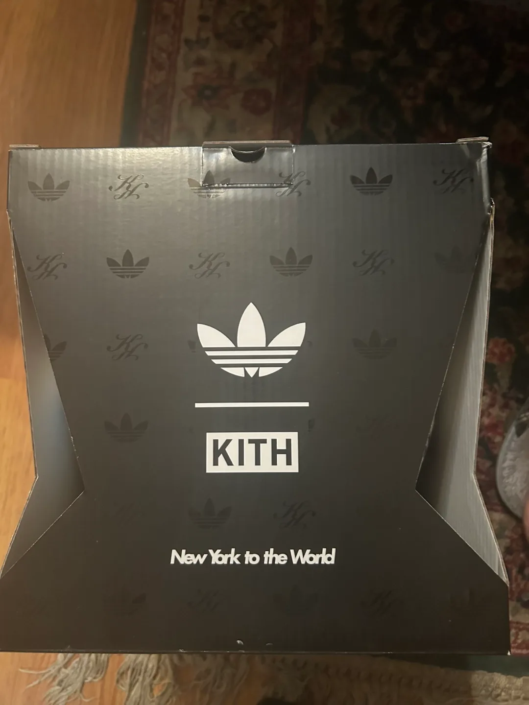 Kith X Adidas Soccer ball size 5 image indicator(3)