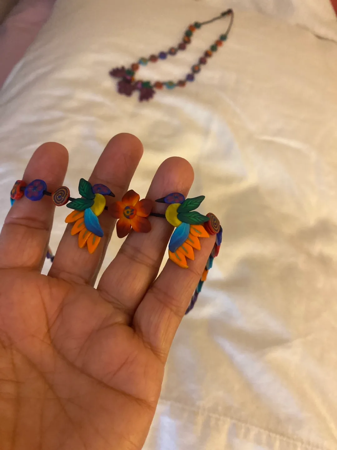 Handmade Floral Beaded Necklace (1) image indicator(4)