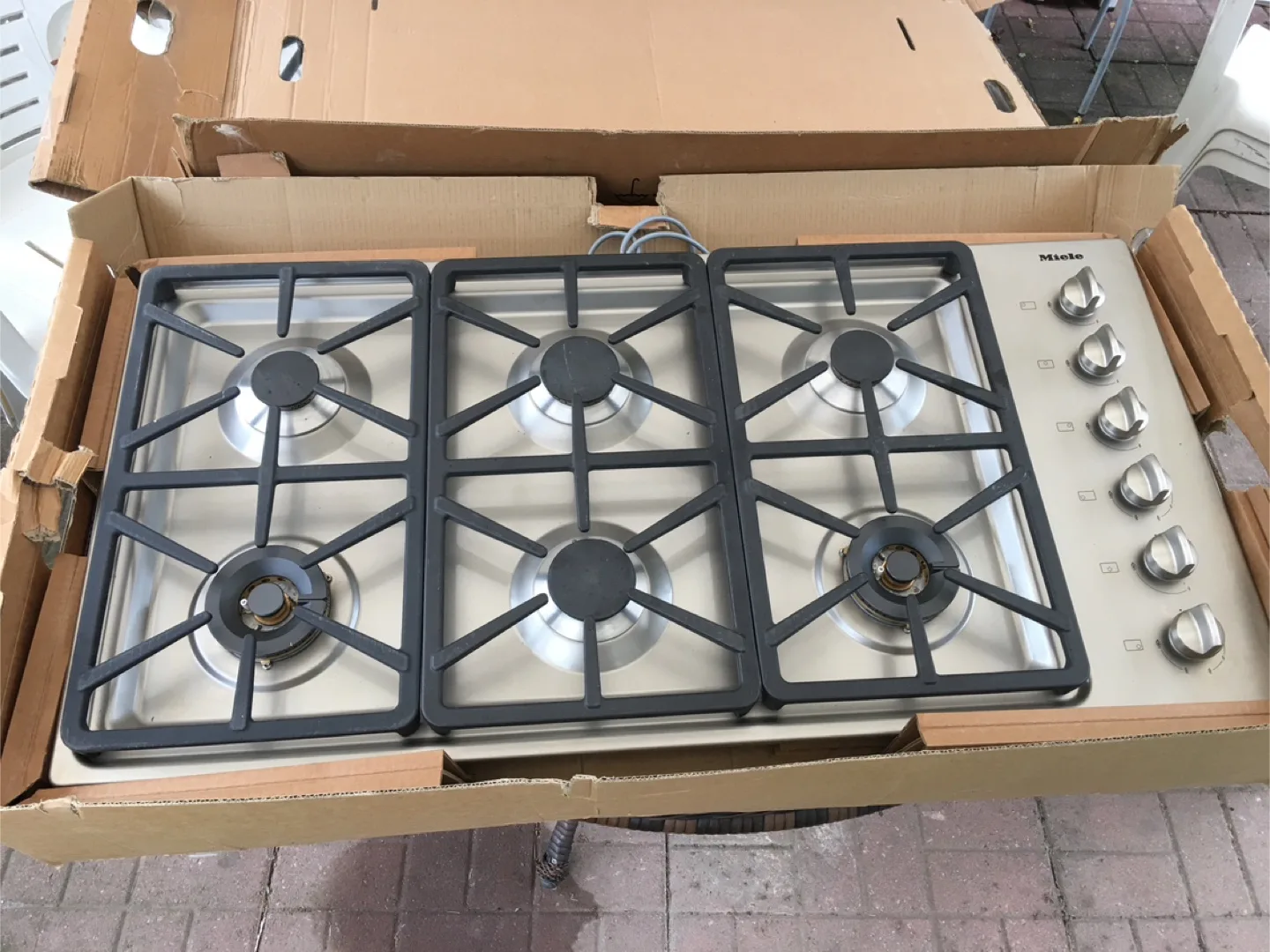 Miele Gas Cooktop thumbnail