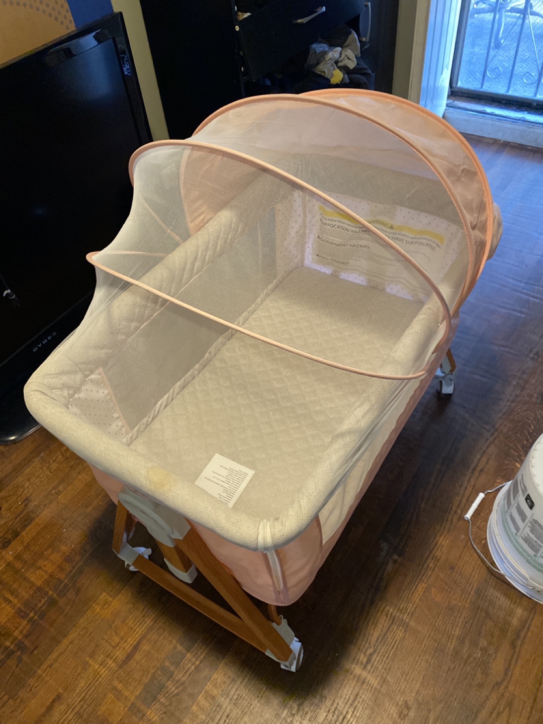 Delta Children Sweet Beginnings Bassinet - photo 2