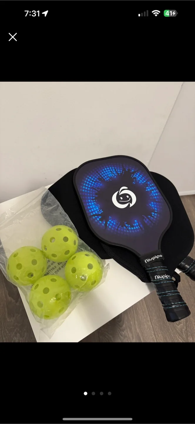 Niupipo indoor Pickleball Paddle with Cover & Balls thumbnail