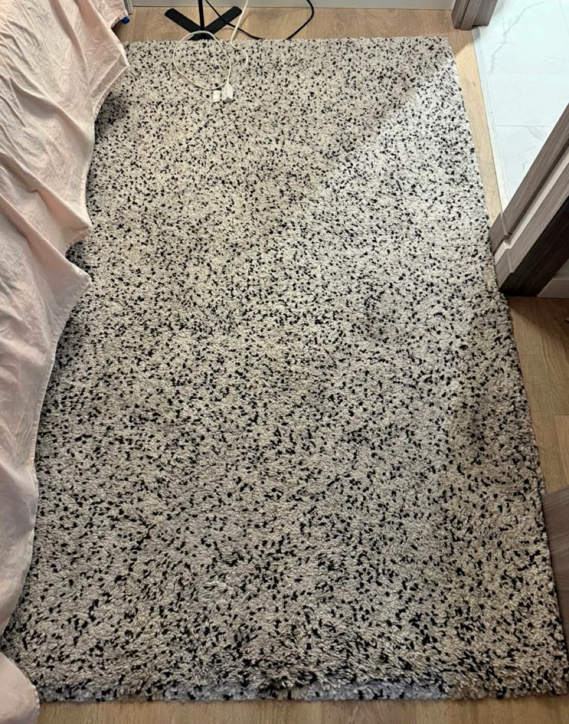 Area Rug thumbnail