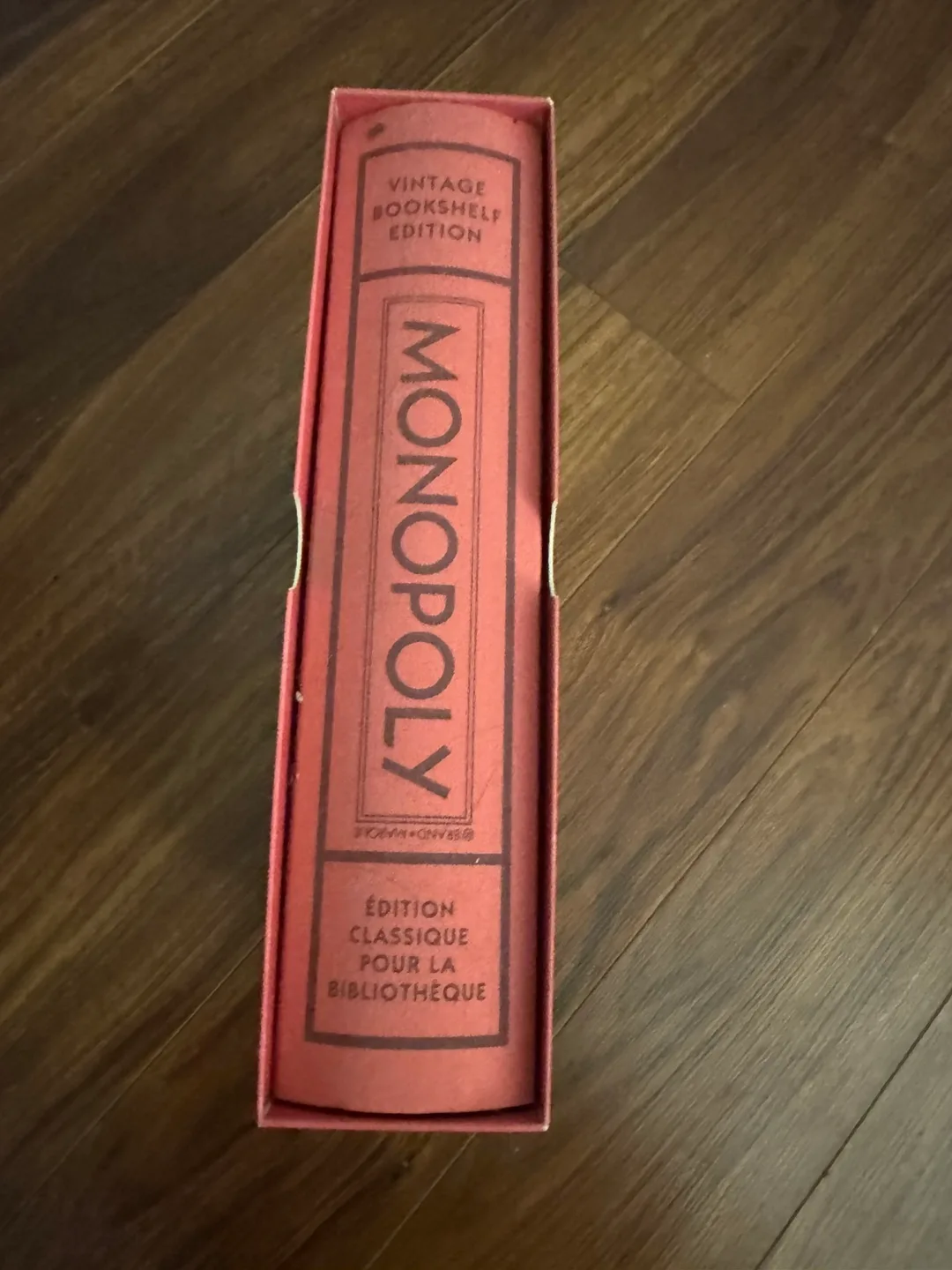 Monopoly Vintage Bookshelf Edition thumbnail