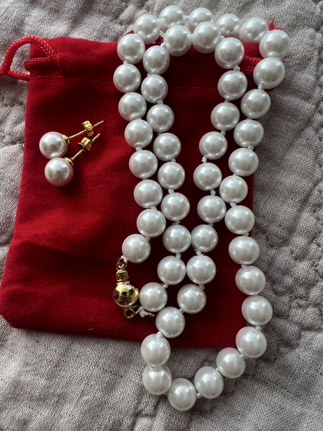 New pearl necklaces earrings