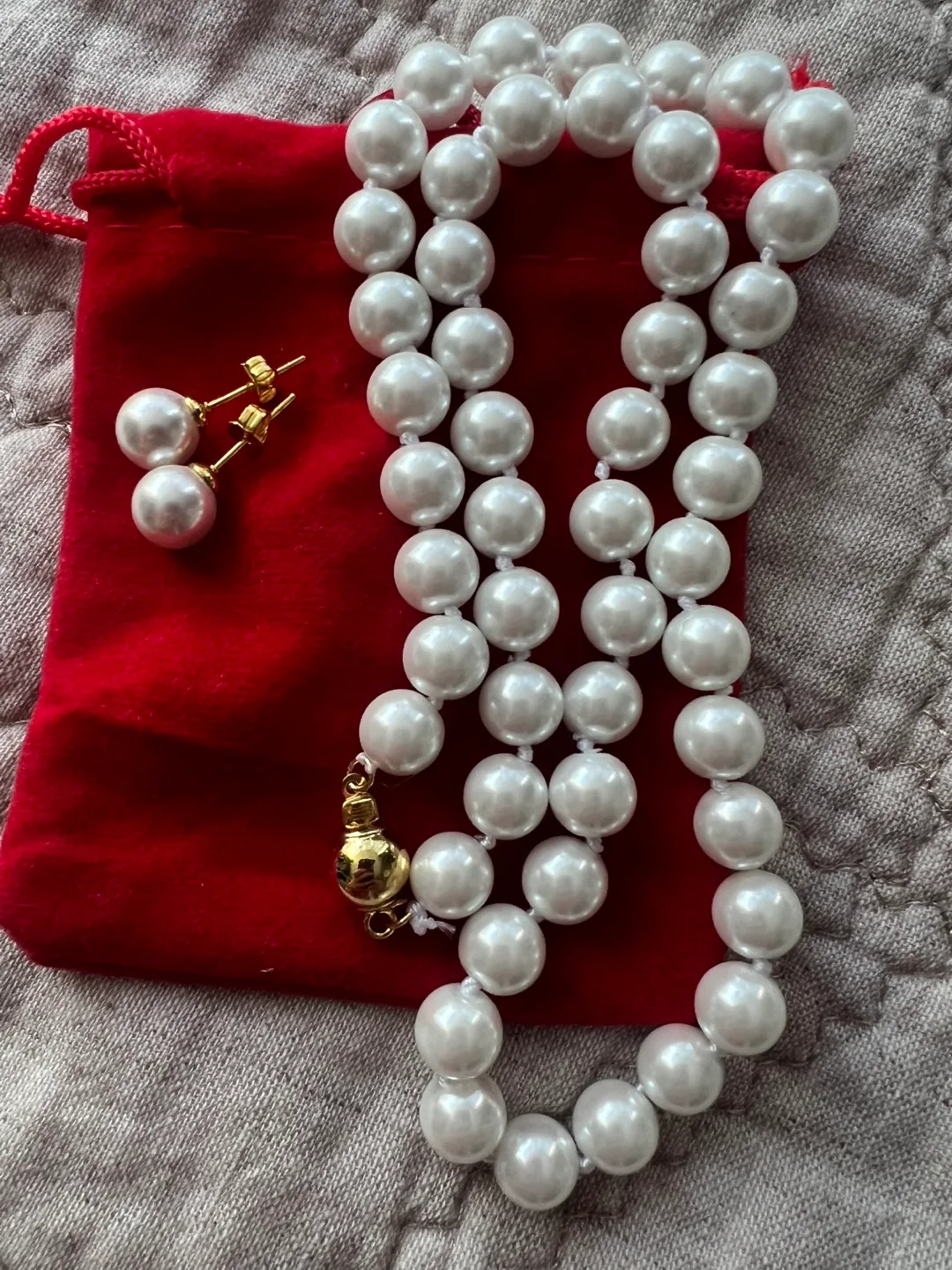 New pearl necklaces earrings