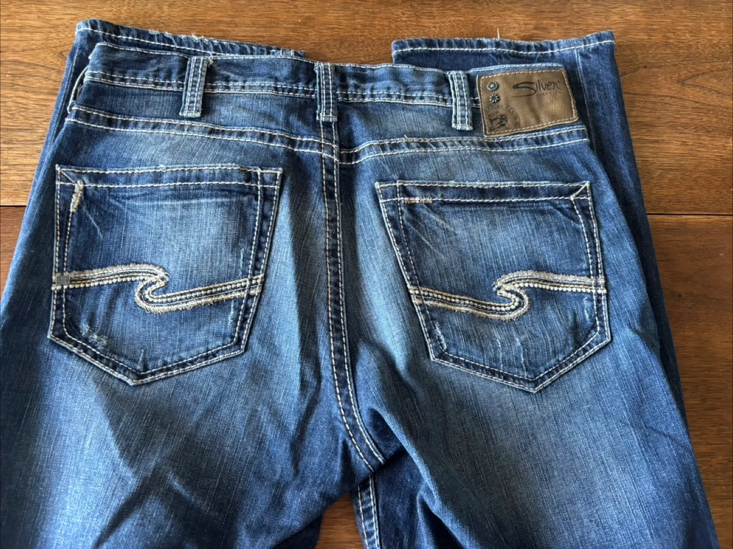 Silver Jeans Grayson W33/L32 image indicator(3)