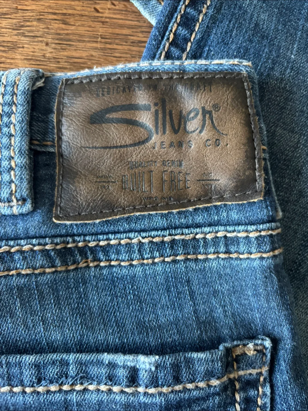 Silver Jeans Co. Built Free Denim Jeans image indicator(5)