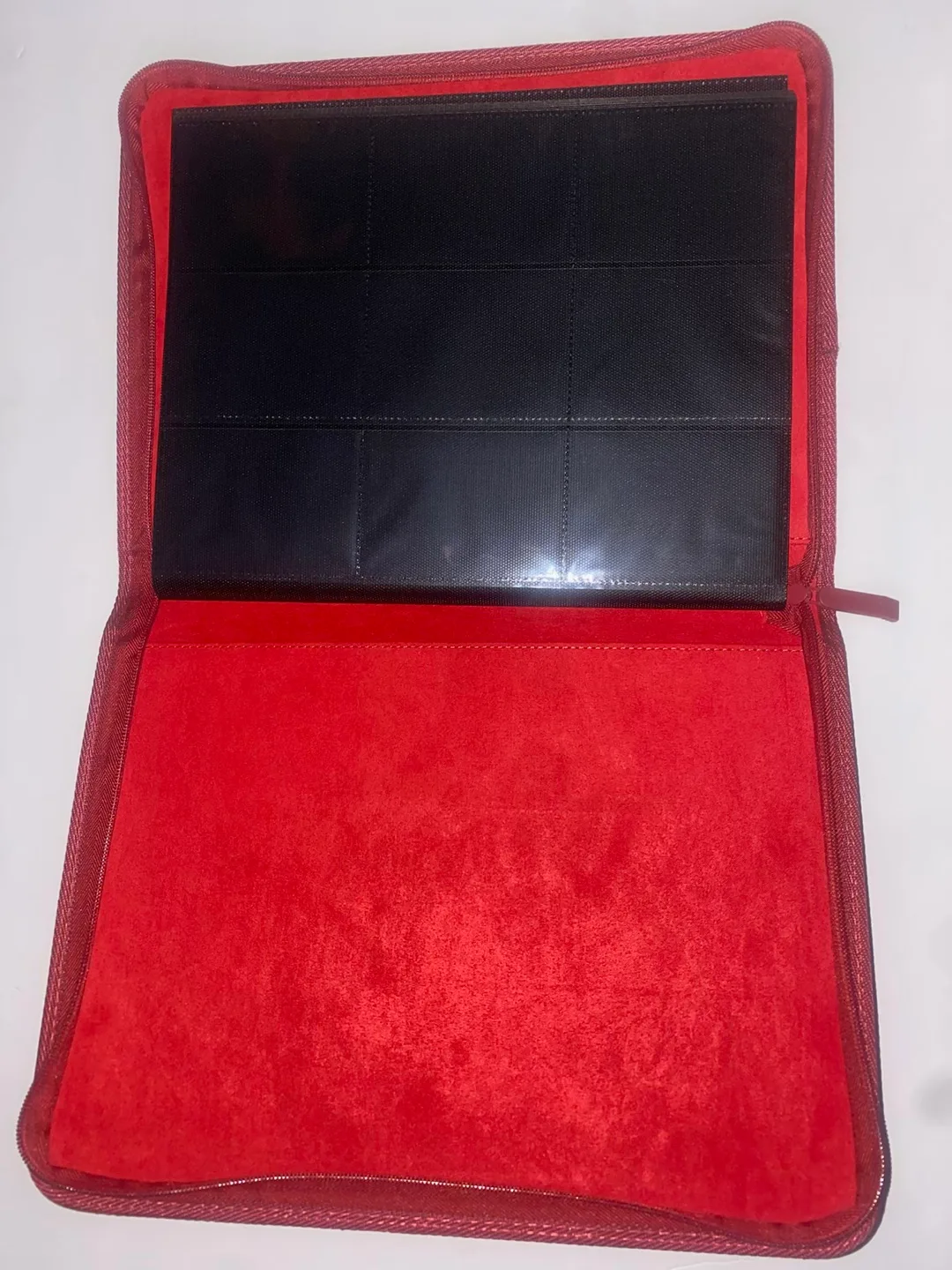Gamegenic Card Binder - Red image indicator(2)