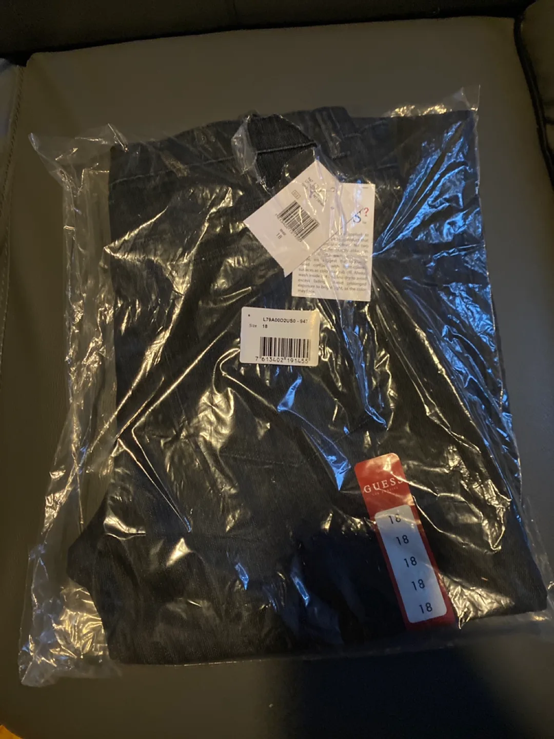 Guess Jeans - Size 18 - Brand New thumbnail