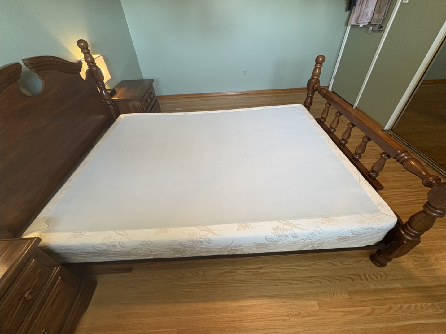 Queen size Wood Bed Frame with two nightstands and bed box - photo 3