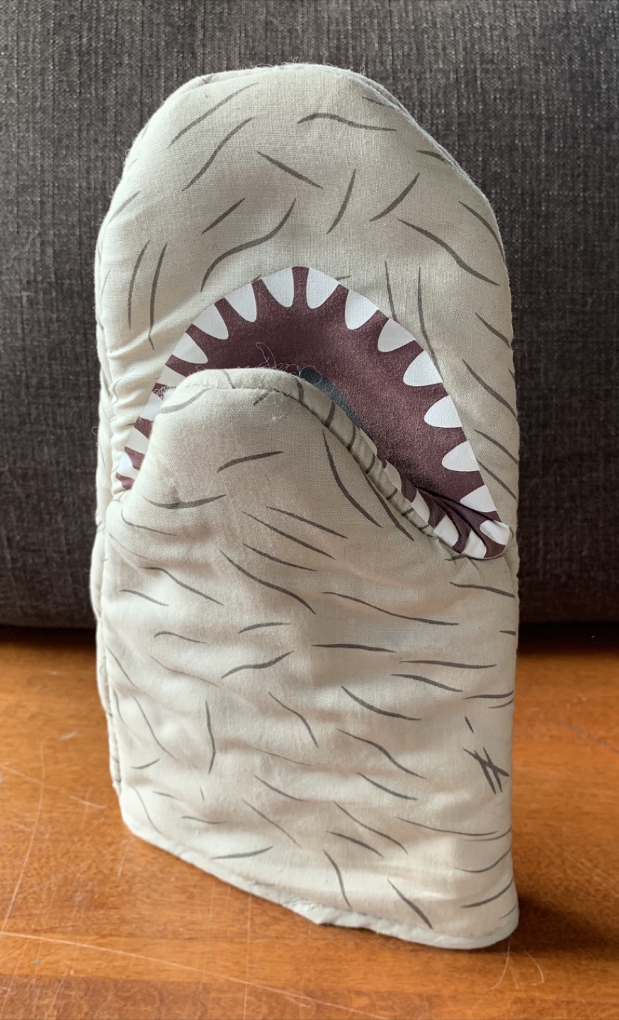 Star Wars Space Worm with Millennium Falcon Oven Mitt - photo 3