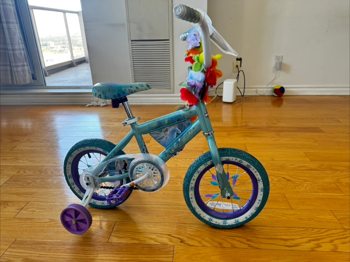 Disney Frozen Kids Bike with Training Wheels thumbnail
