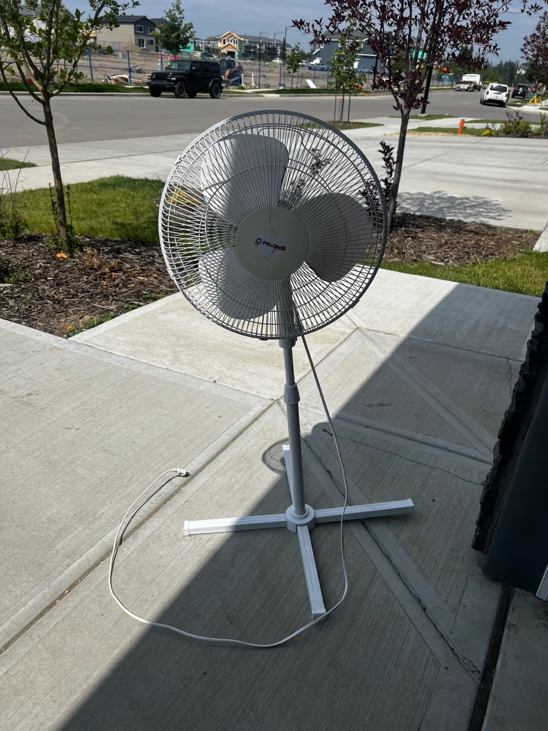 Standing Fan thumbnail