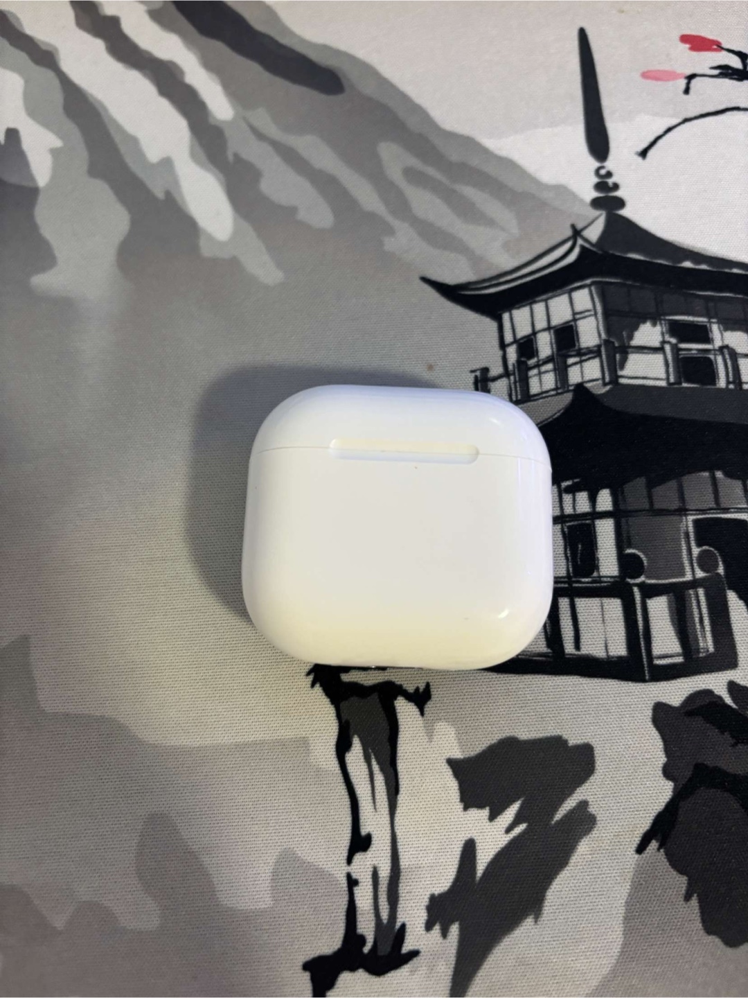 AirPods 4th gen - photo 2