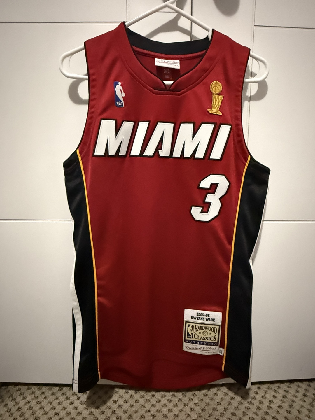 Mitchell & Ness Dwyane Wade Miami Heat Jersey Size S - photo 2