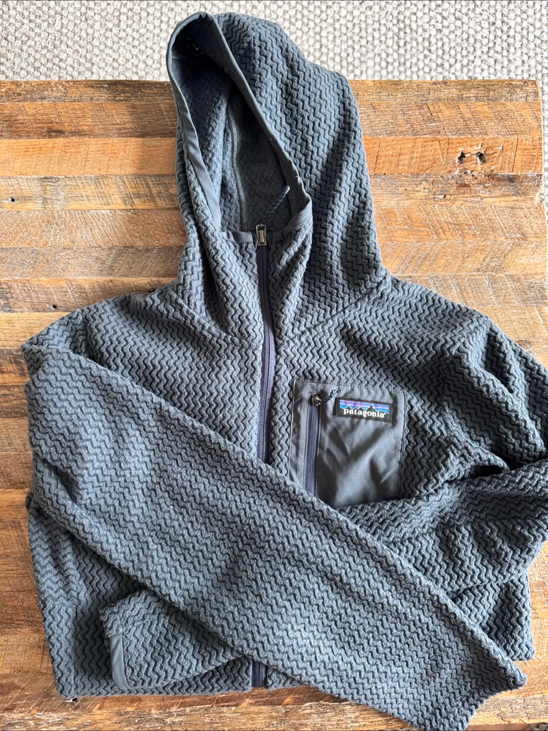 Patagonia Grey Fleece Hoodie - Size M thumbnail