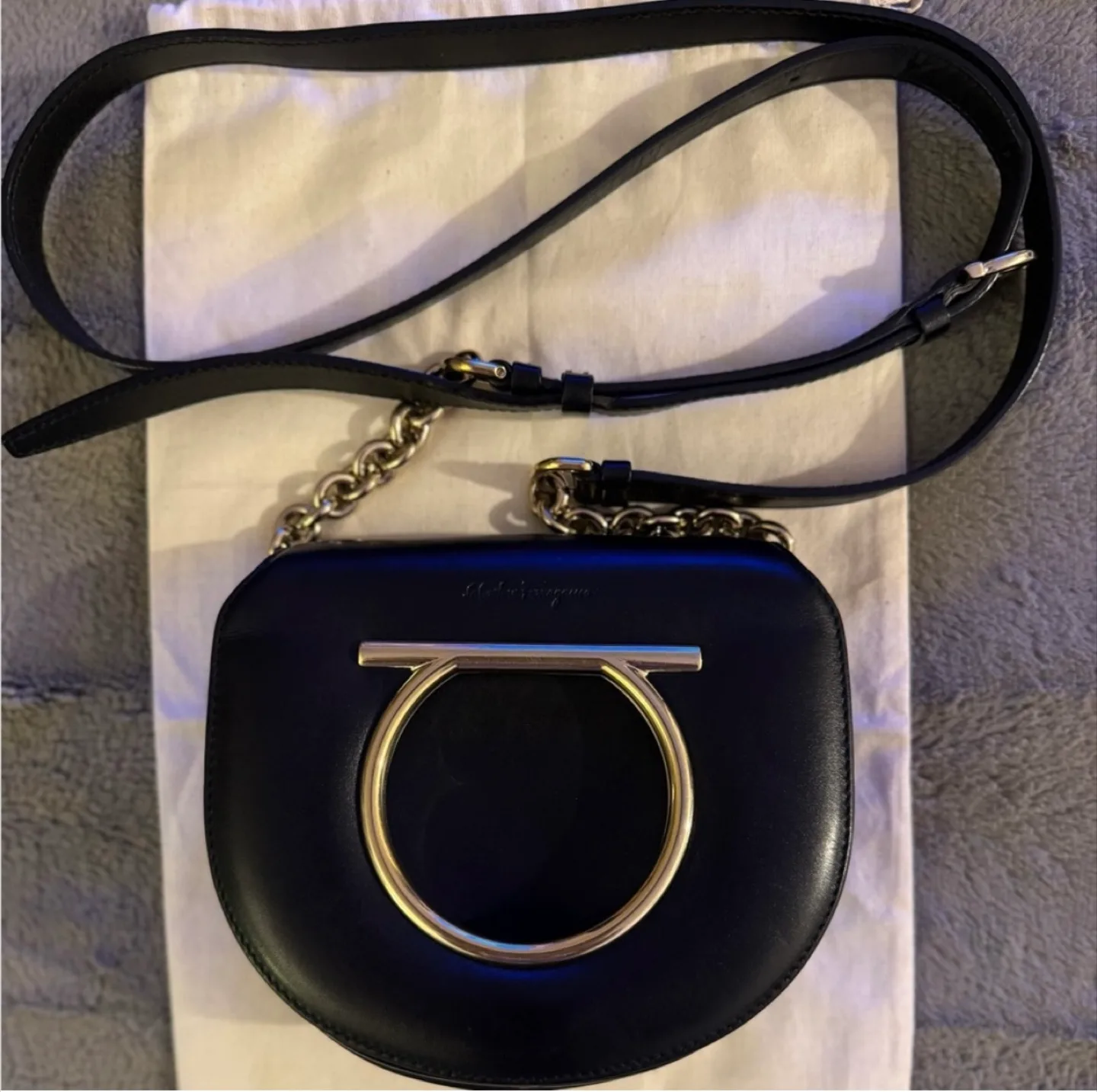 Salvatore Ferragamo Black Leather Crossbody Bag thumbnail
