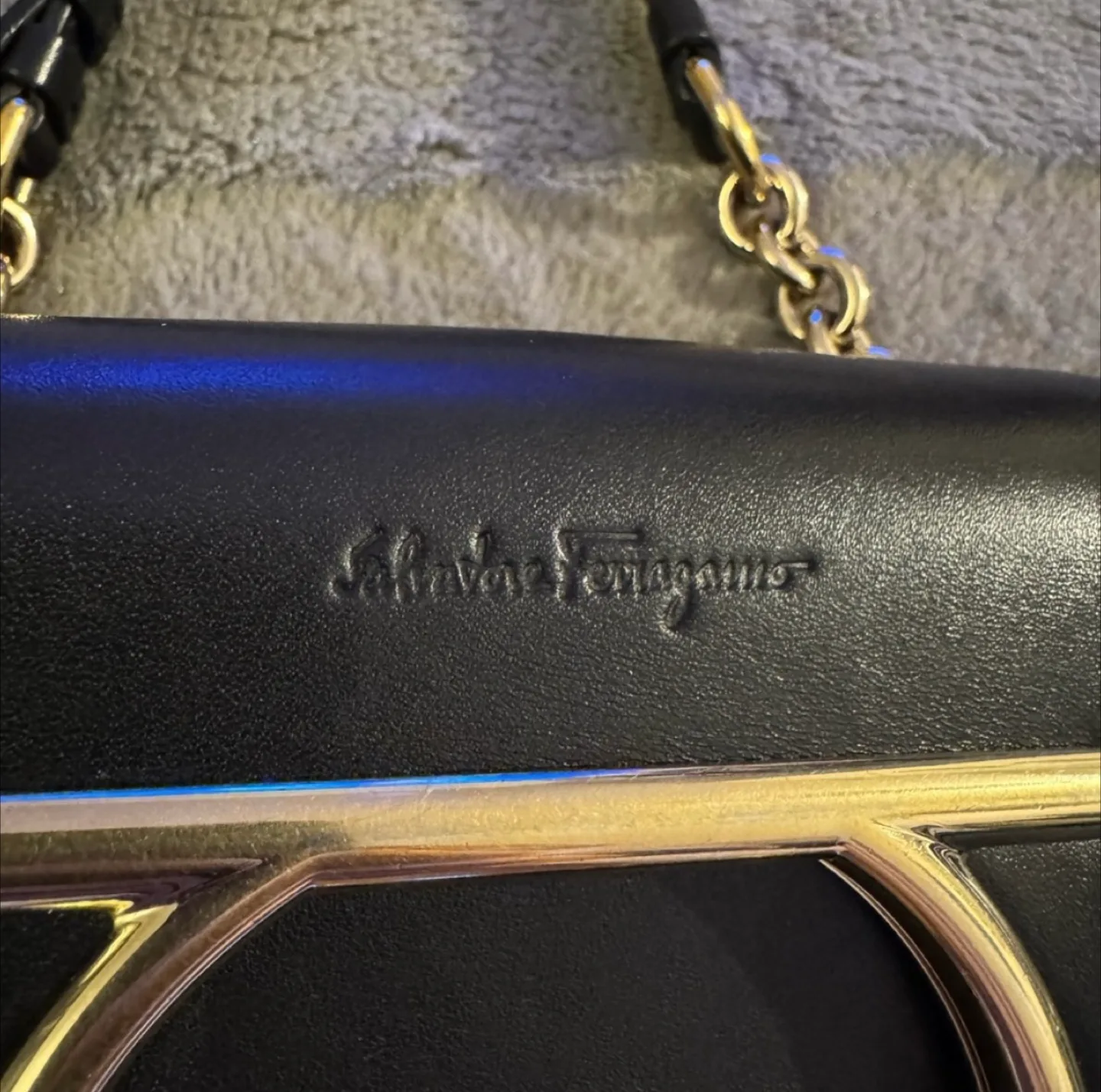 Salvatore Ferragamo Black Leather Crossbody Bag image indicator(3)