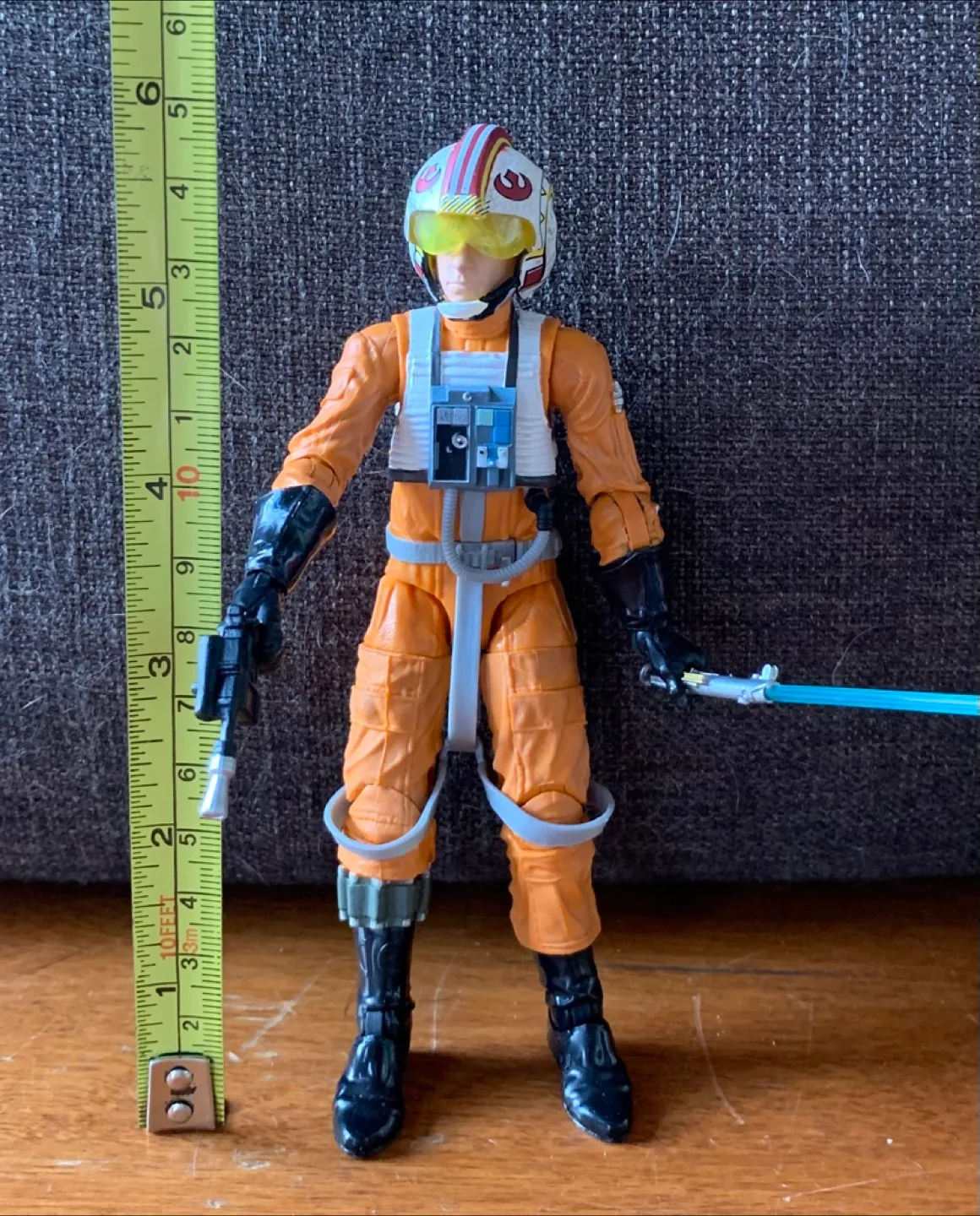 Star Wars 6” Luke Skywalker X-Wing Pilot Action Figure thumbnail