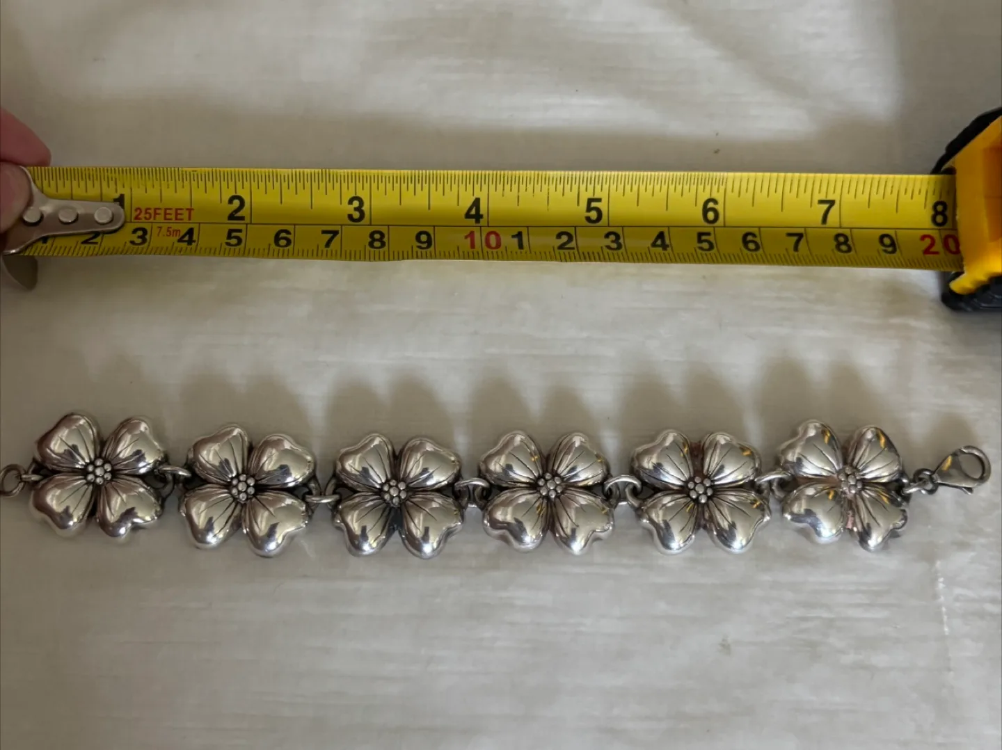 Vintage 925 Silver Bracelet image indicator(3)