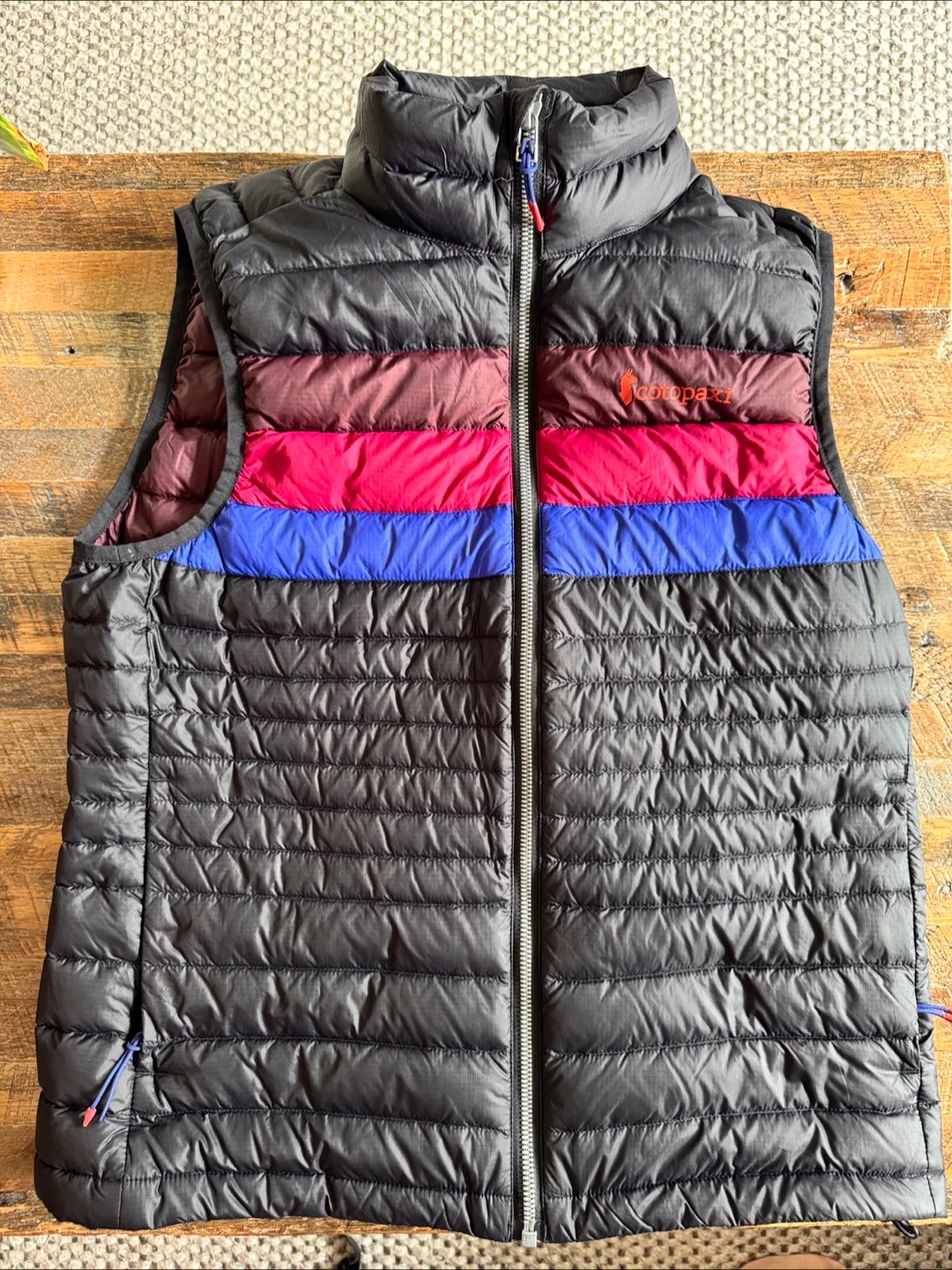 Cotopaxi Women's Small Fuego Down Vest thumbnail