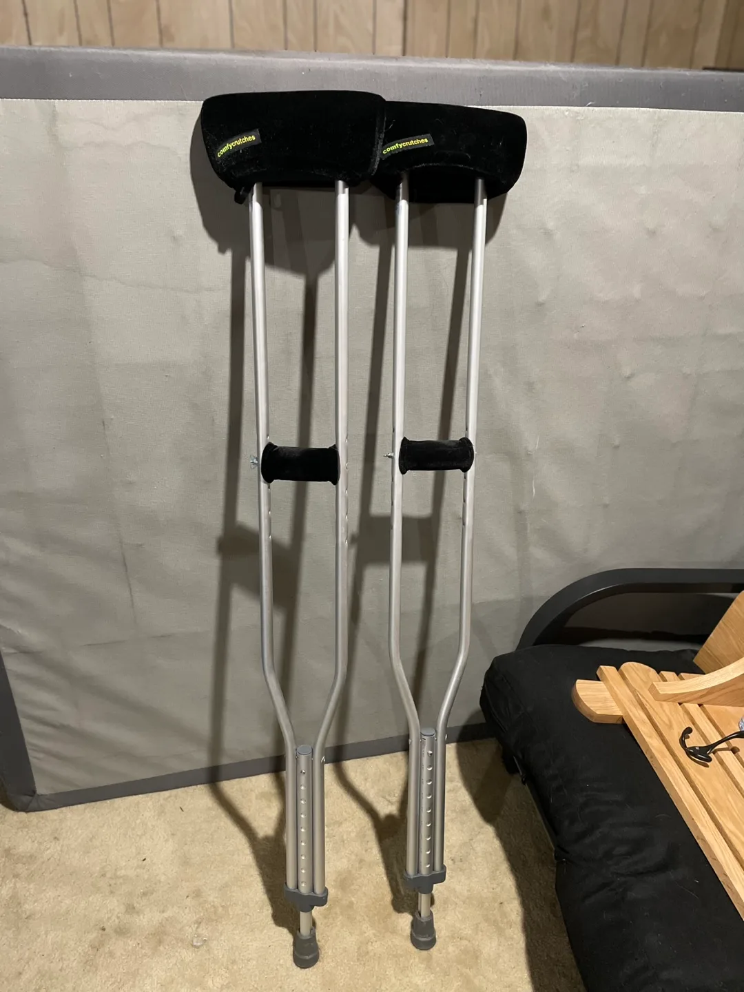 Guardian Crutches - Adjustable Height thumbnail
