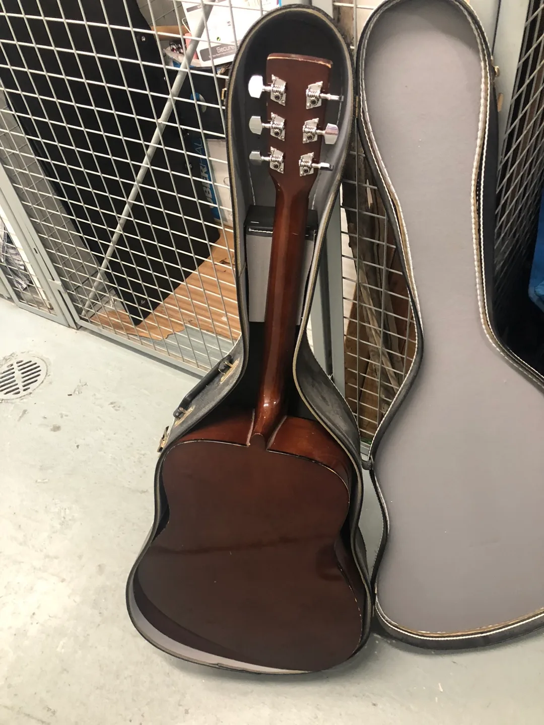 Yamaha Eterna EF-31 Acoustic Guitar image indicator(2)