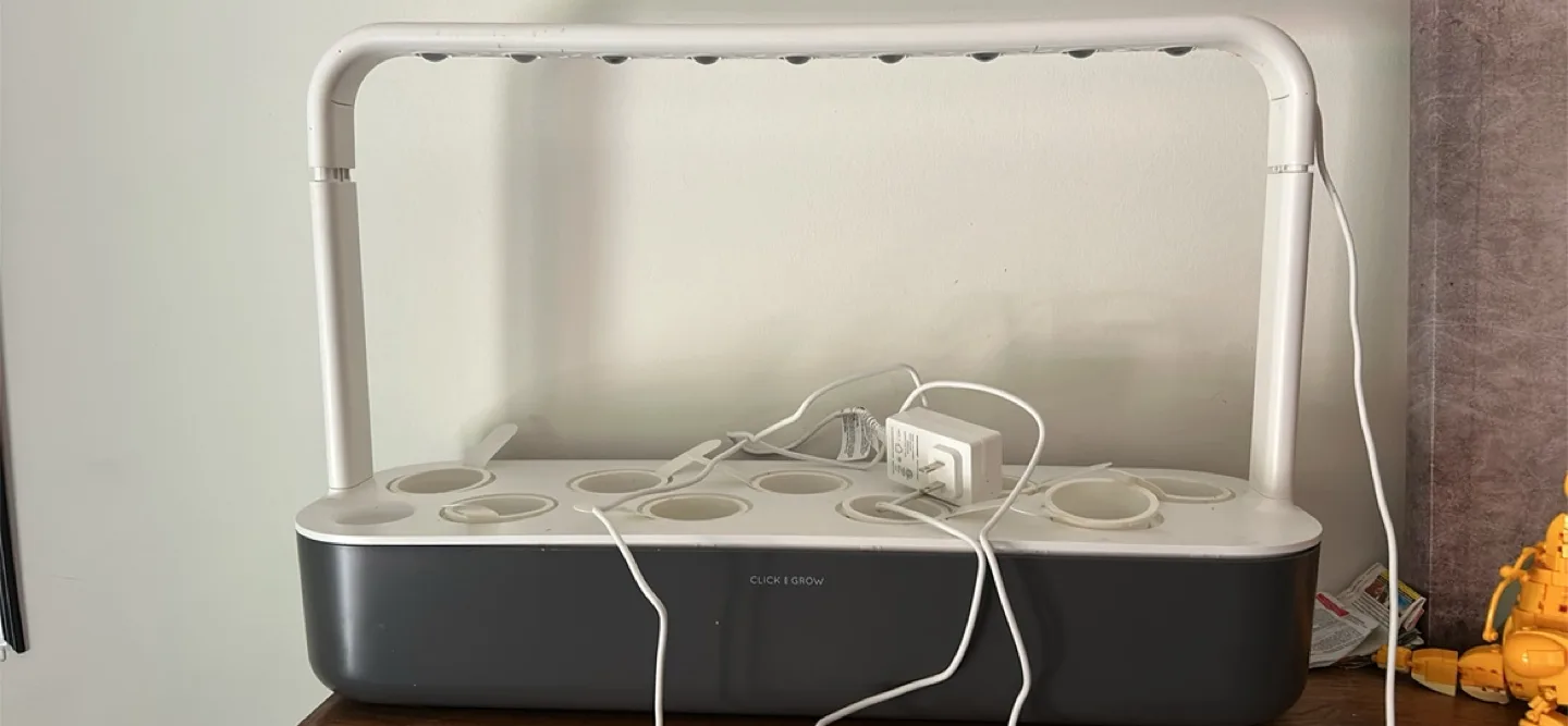 Click & Grow Indoor Garden thumbnail