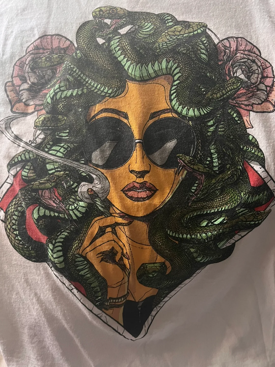 Medusa Graphic T-Shirt image indicator(2)