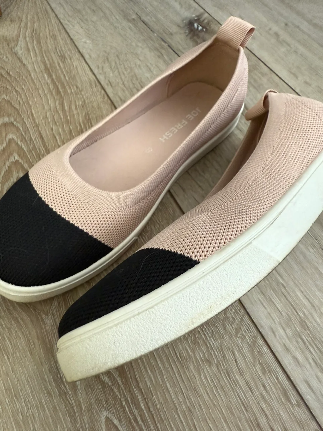 Joe Fresh Women's Slip-On Flats - Size 8 thumbnail