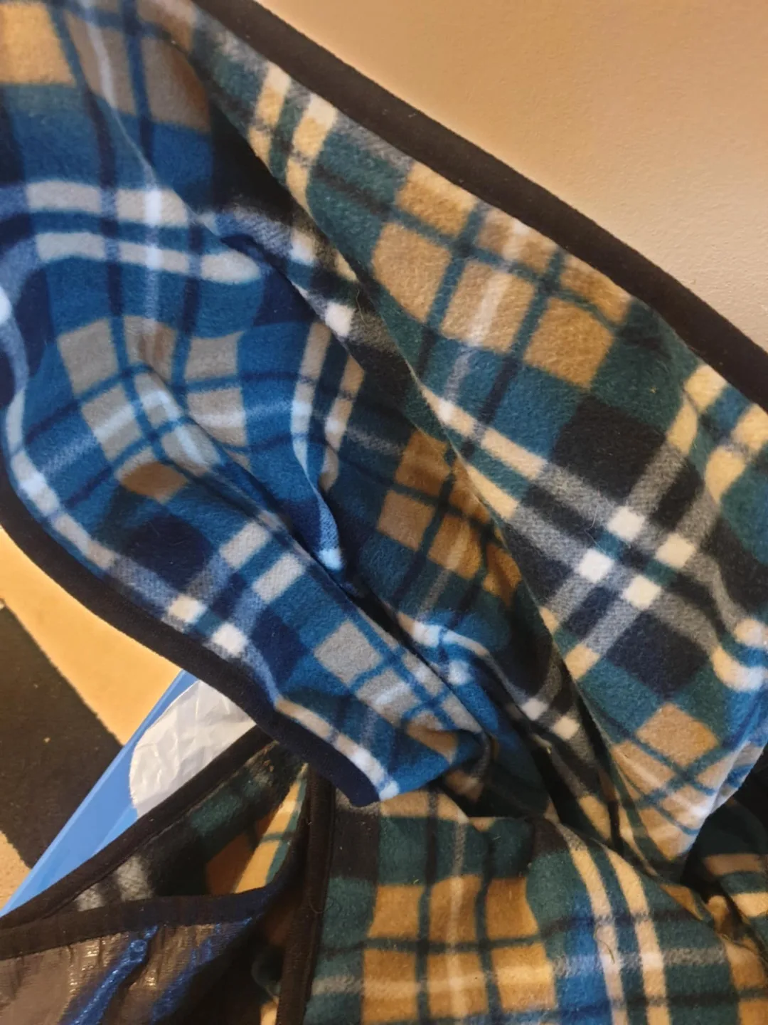 Plaid Picnic Blanket with Carrier image indicator(3)